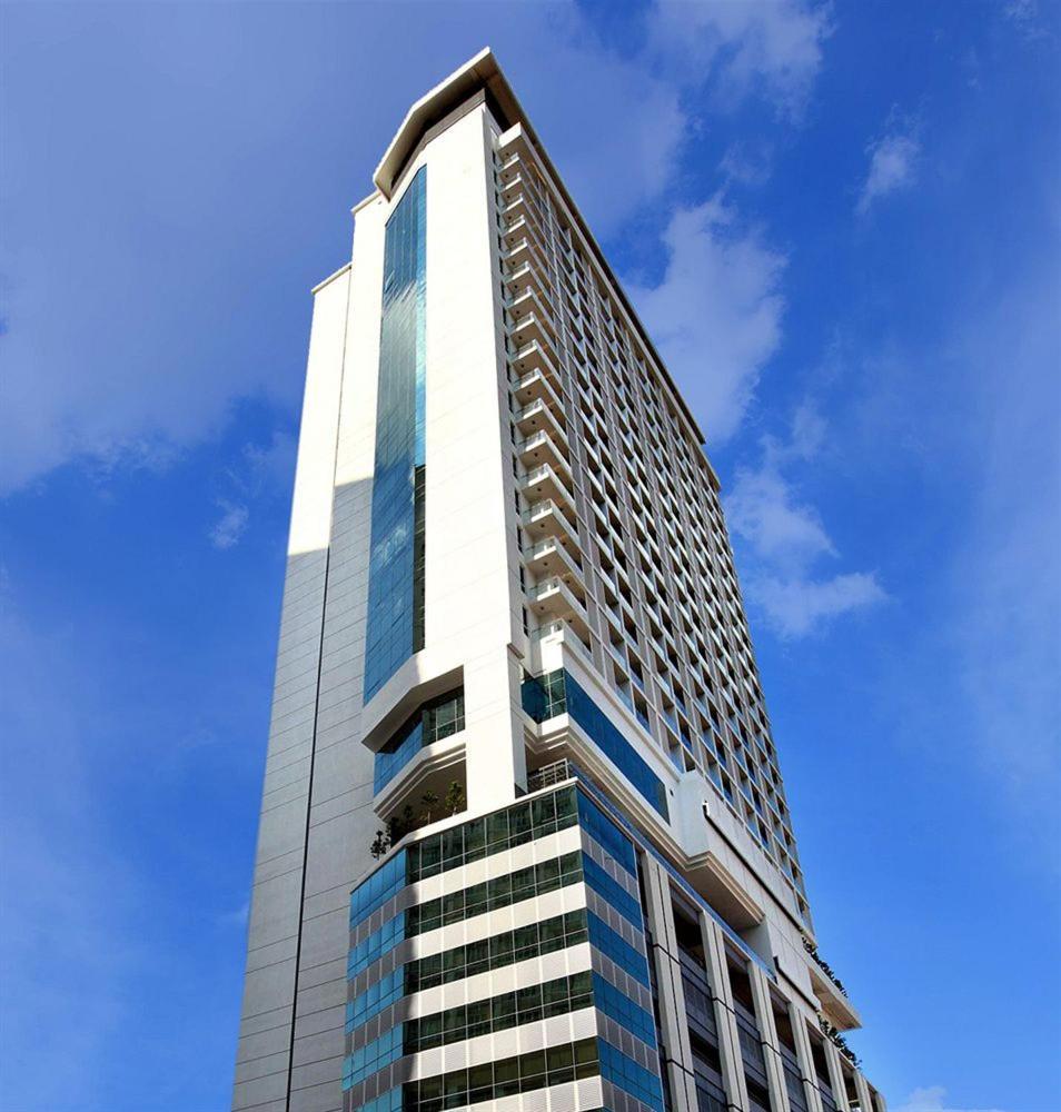 One Bukit Ceylon By Homes Asian Куала Лумпур Екстериор снимка